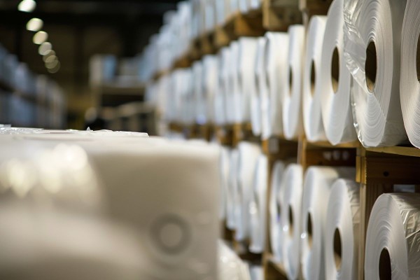 Celulosa industrial para limpieza: usos, ventajas y formatos disponibles 